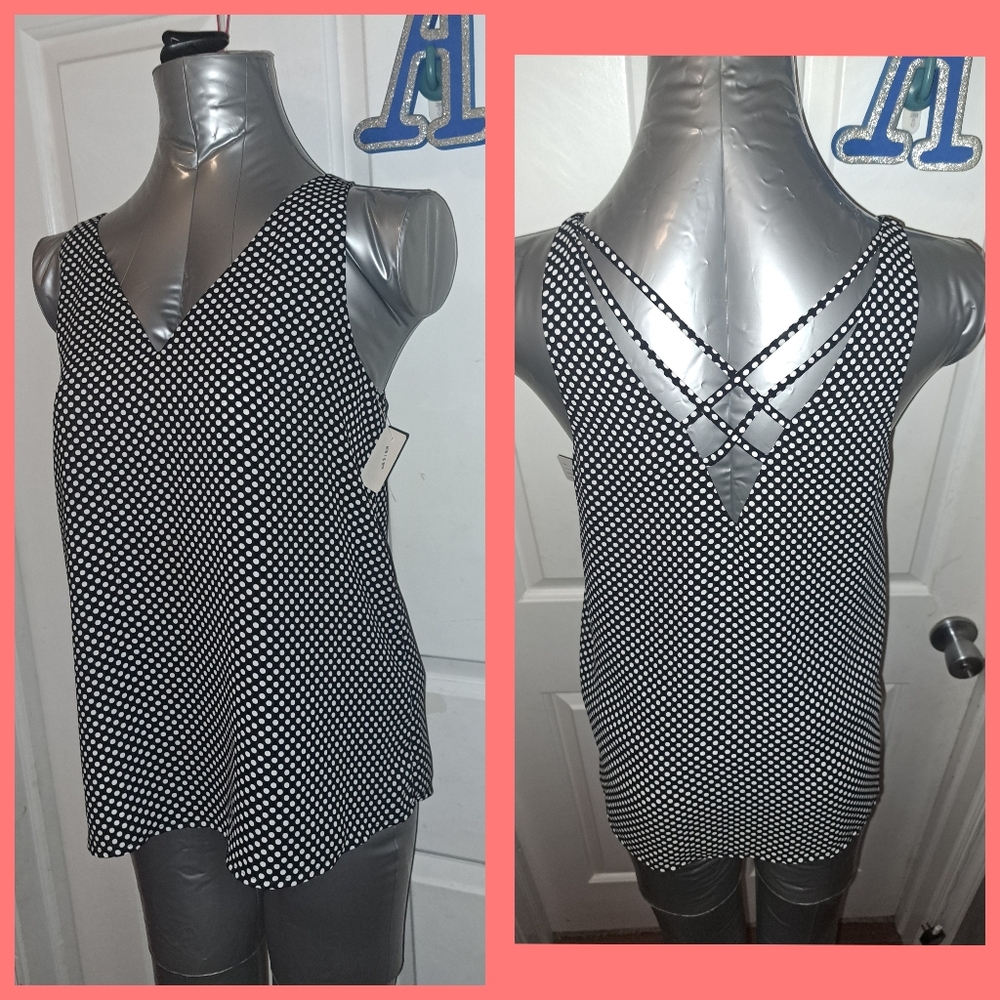 Express Black & White Polka Dot V-Neck Blouse Sz XS